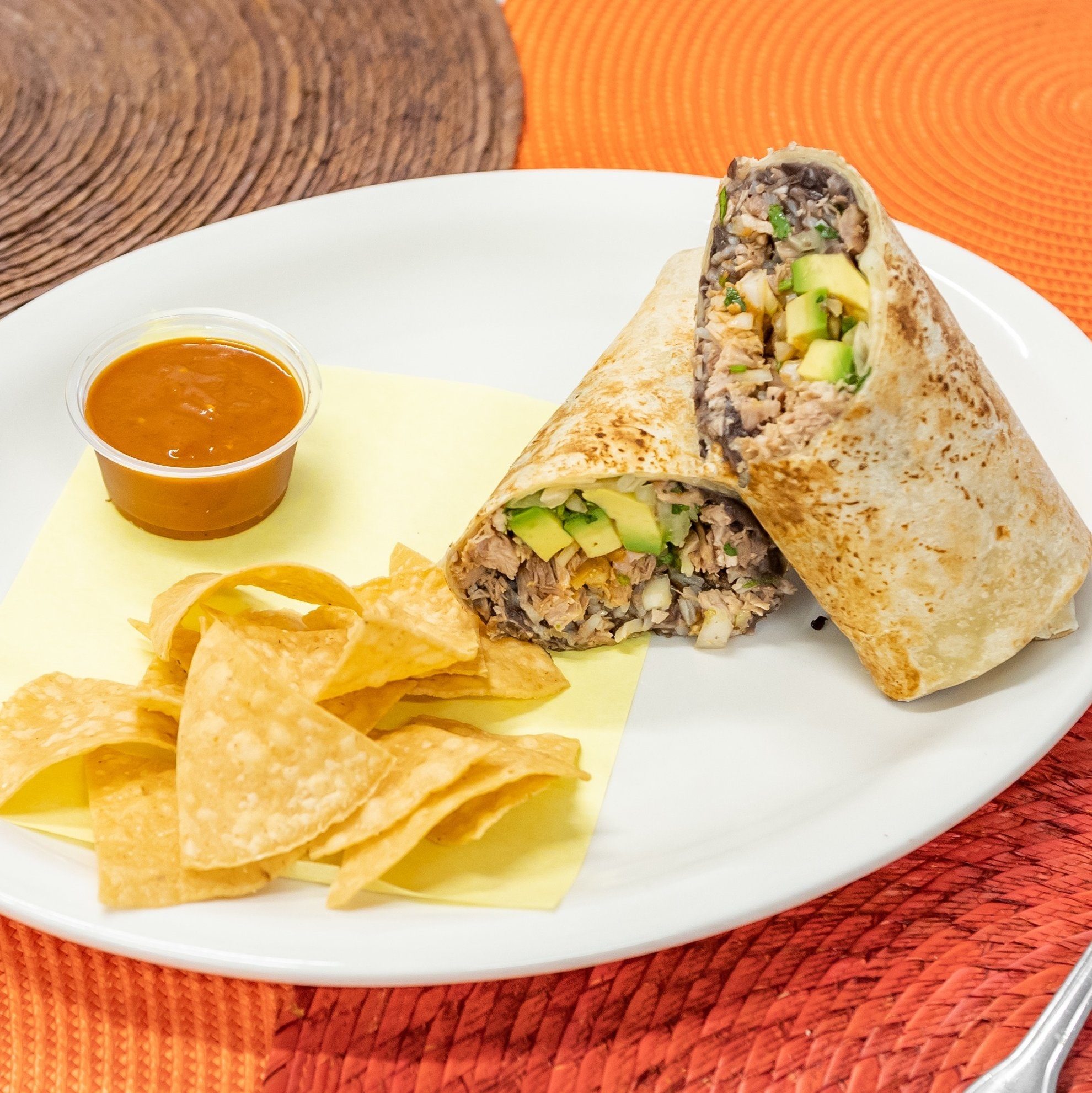 Burrito - Carnitas en Salsa Morita.