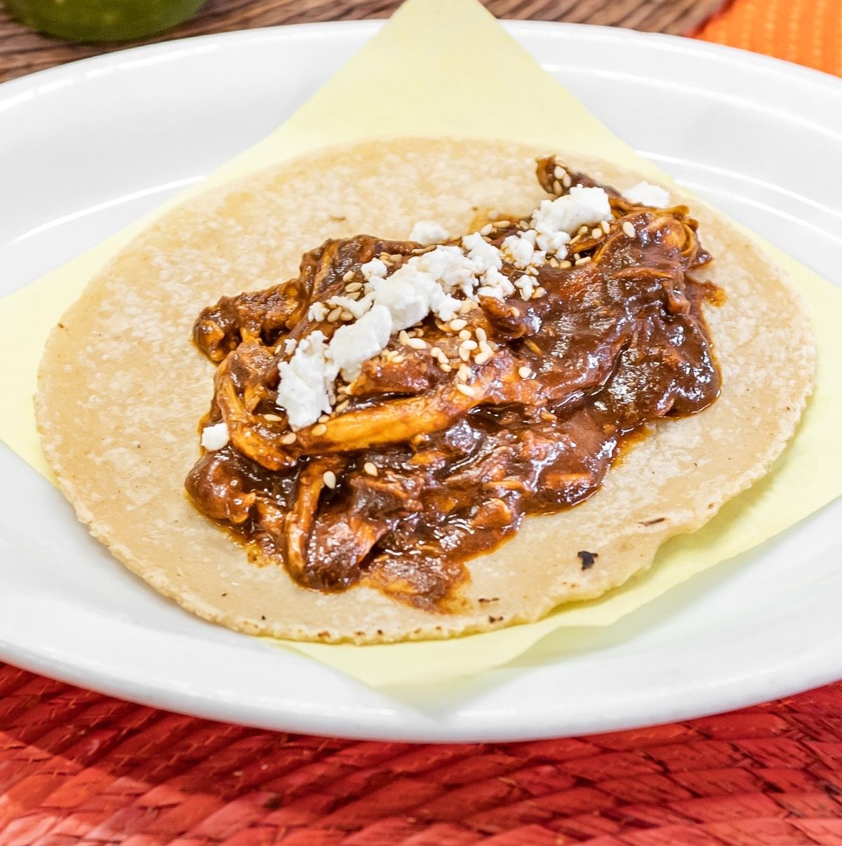 Taco - Pollo en Mole Poblano