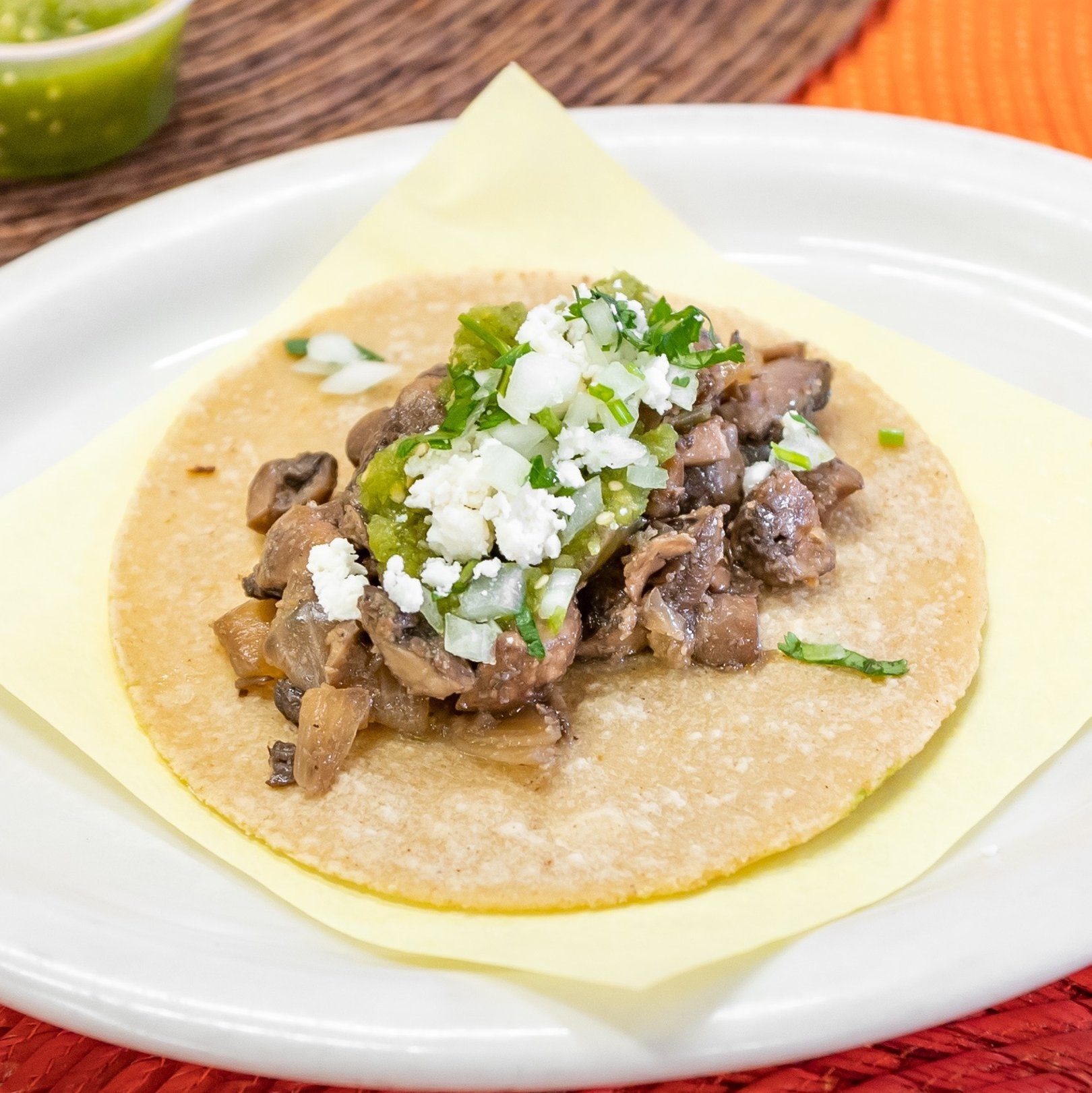 Taco - Champiñones Con Epazote.